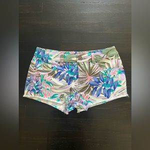 VS Victoria's Secret boyfriend shorts  Floral size 0